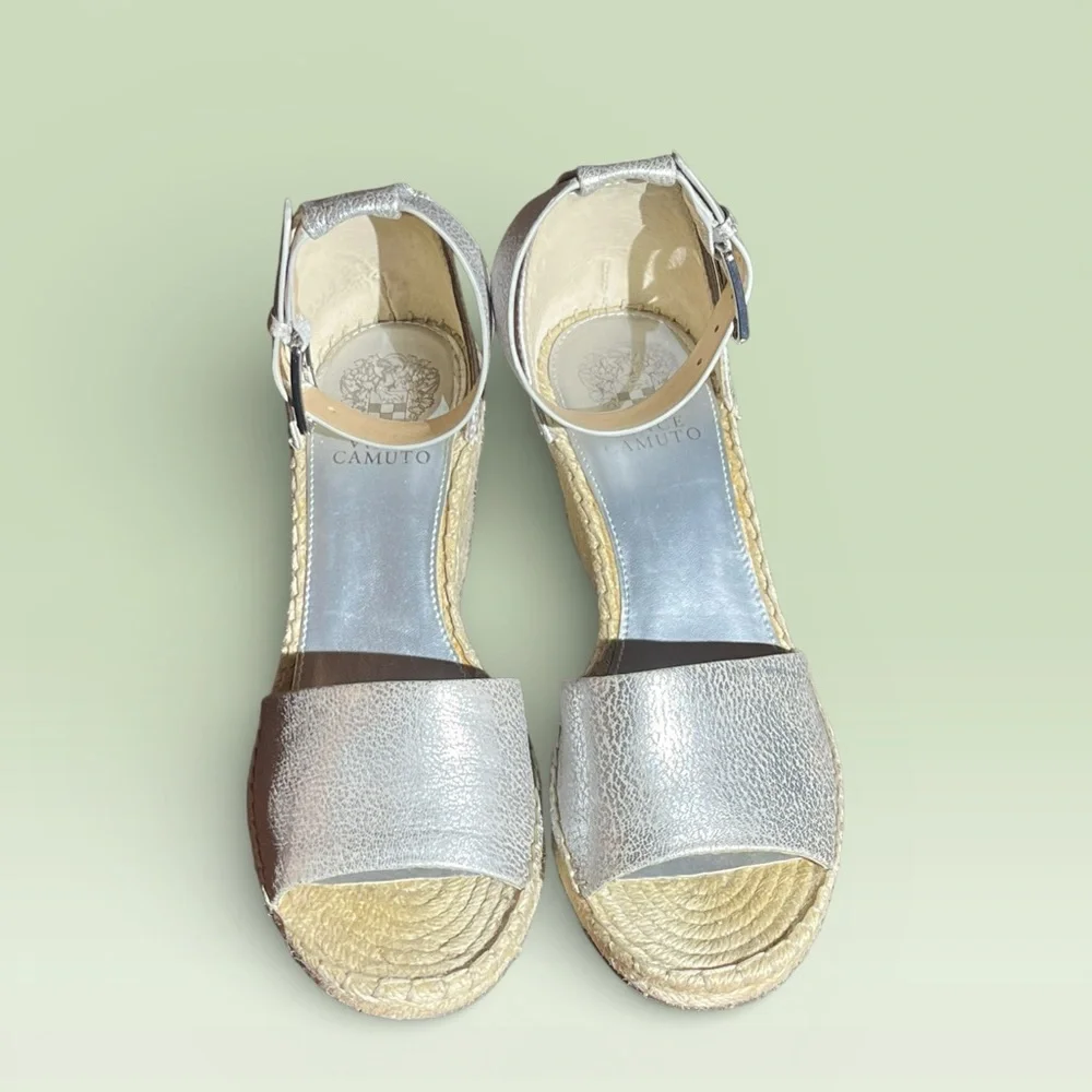 VINCE CAMUTO SILVER WEDGE ESPADRILLE WOVEN LEERA ANKLE STRAP OPEN TOE SANDALS 9